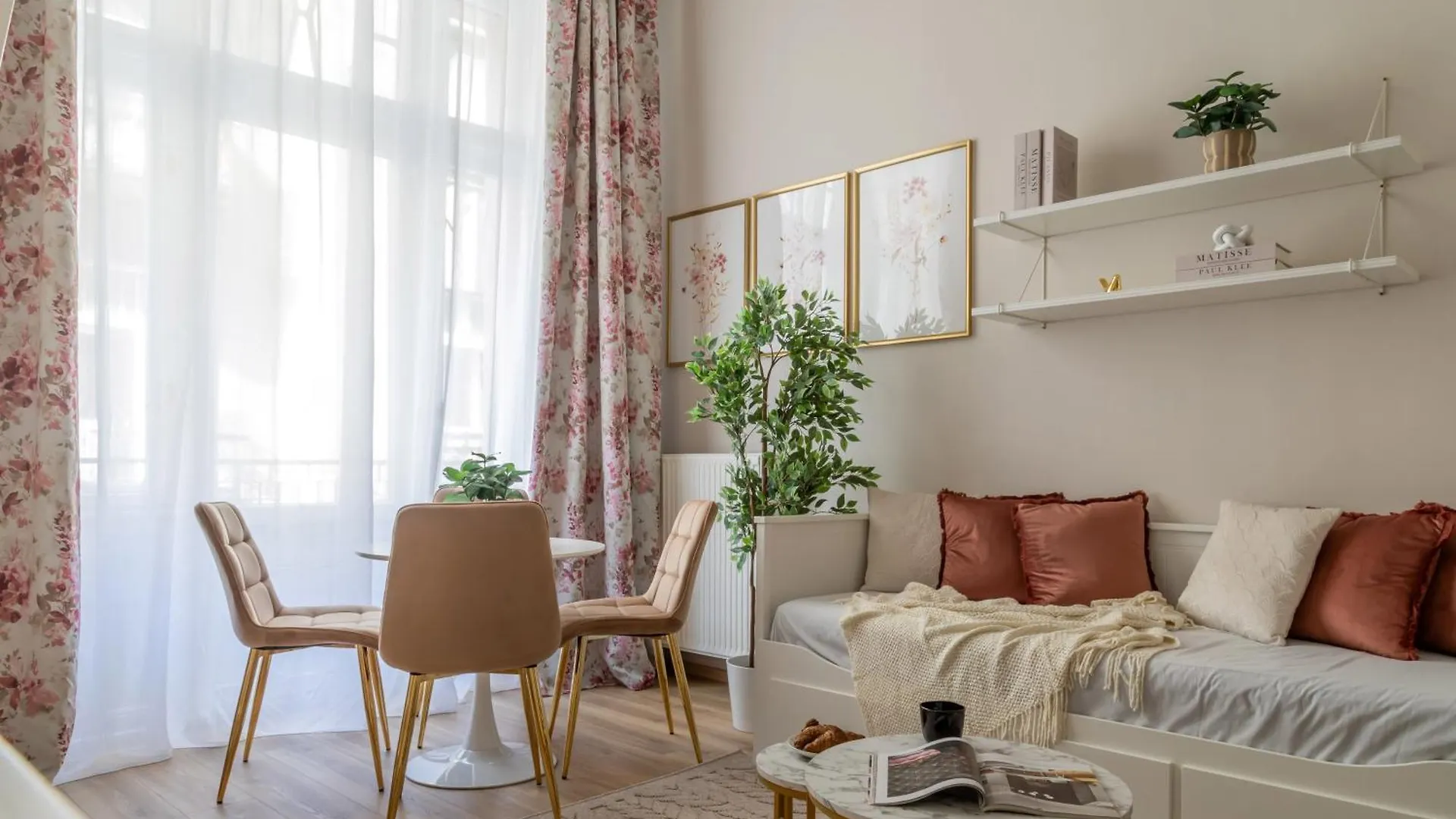 Fusion Apartments In Downtown بودابست